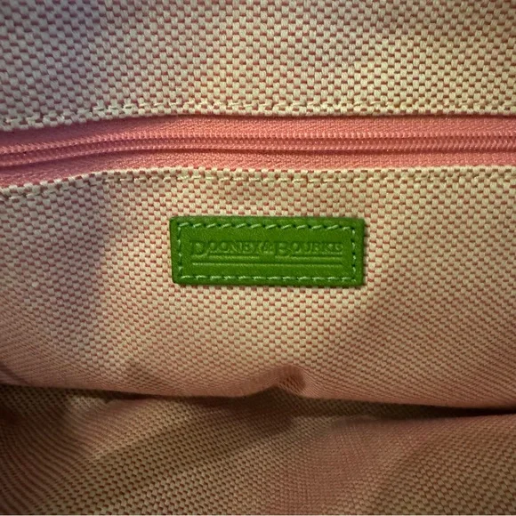 Dooney & Bourke Green and Cream Shoulder Bag - Picture 5 of 6
